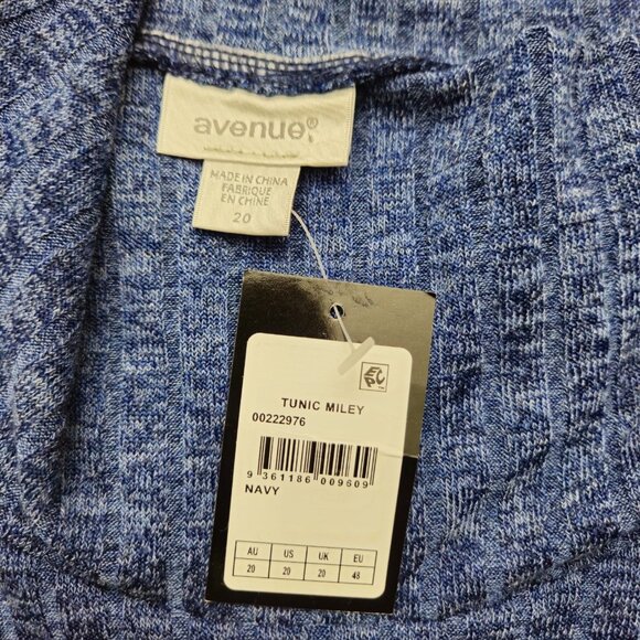 Avenue Women's Miley Rib Button Tunic Top - Size 20 (NWT) - Picture 3 of 4